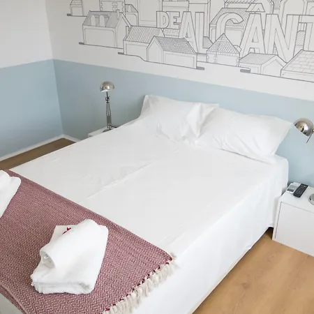 Lisbon Check-In Guesthouse-3